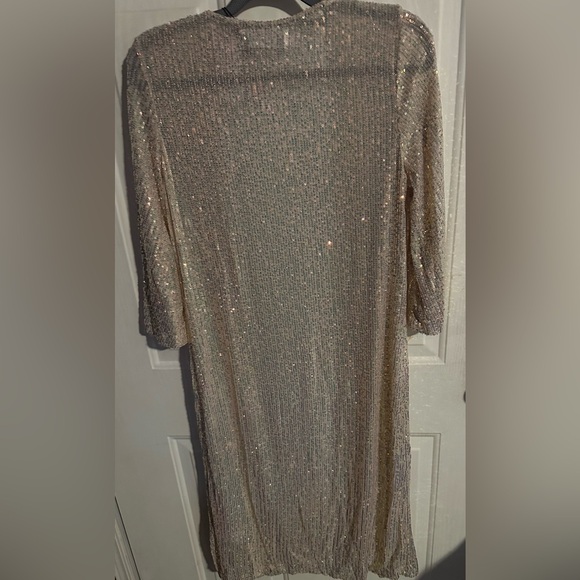 Sequin Iridescent Champagne Duster With Belle Sleeves - Picture 5 of 9